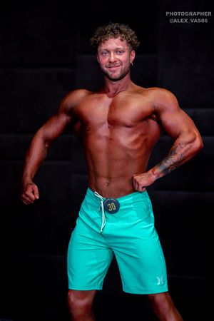 MEN'S PHYSIQUE-НОВИЧКИ